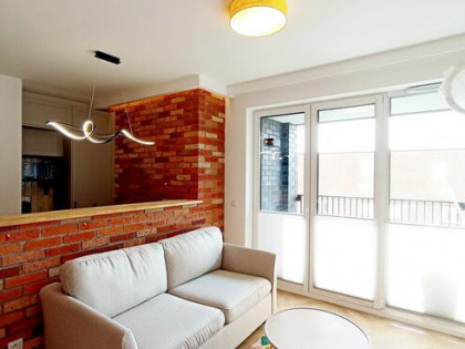 2 pokoje z balkonem + garaż – Herbu Oksza 1A