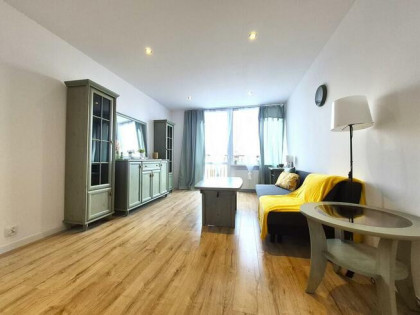 Przestronne mieszkanie 2 pok, balkon - Elfów 35