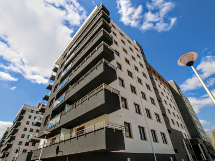 przestrzenne z loggią, wykończone do zamieszkania