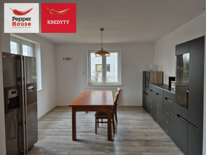 Dom Grabiny-Zameczek ul. Kasztanowa