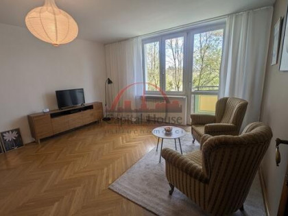 Dwupokojowe z oddzielną kuchnią na Saskiej Kępie