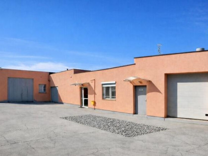Na siedzibę 394 m2 usługi-produkcja,1251 m2 Komorniki