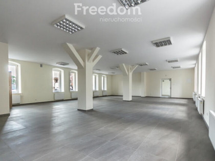 Na wynajem lokal usługowy w centrum Elbląga