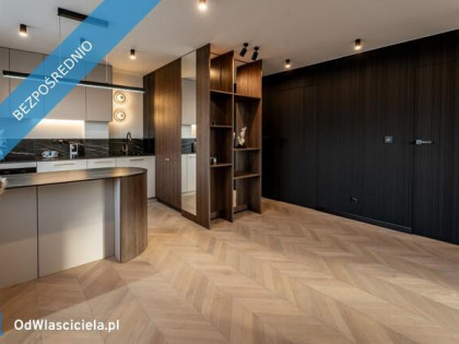 Apartament z fenomenalnym widokiem na panoramę bezpośrednio nad Wisłą