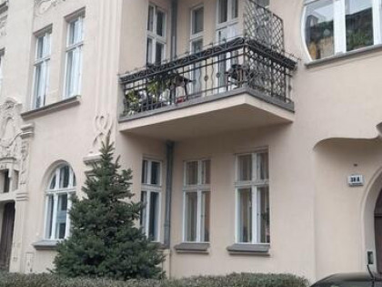 Sprzedam mieszkanie na Jezycach 80 m2 1 piętro