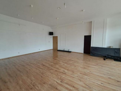 Lokal usługowo-handlowy 60m², parter, os. Winiary, Kalisz