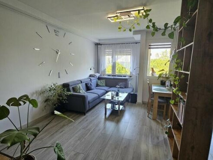 Po generalnym remoncie 3 pokoje ,balkon !!