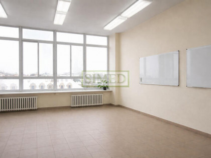Wys4,5,dostęp24h,duże okna,windy towarowe,recepcja