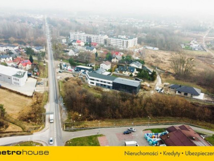 1090m2 Pruszków: Magazyn i Pomieszczenia Biurowe