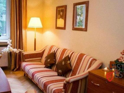 Przestronne mieszkanie 46 m2 przy Teatrze Bagatela