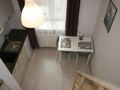 Studio z antresolą blisko centrum, 6 Sierpnia 37