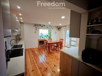 Bezczynszowe 81 m² z 2 garażami