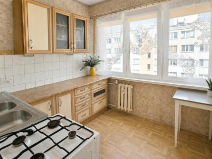 Świetny układ 2 pokoje 39 m2 jasna kuchnia balkon niski blok