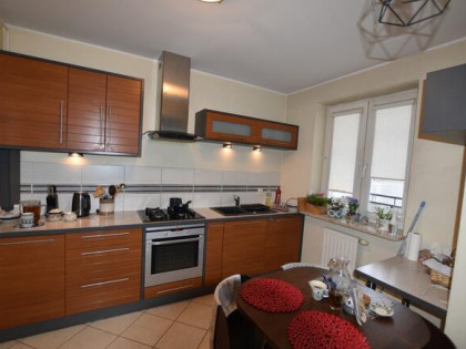 Ciche, wygodne 3 pokoje, 75,6m2, balkon, piwnica