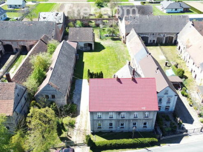Dom wolnostojący – 2 niezależne mieszkania
