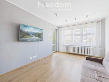 Na wynajem 2 pokojowe mieszkanie z balkonem