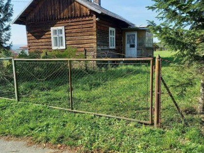 Sprzedam dom na działce 21,87 ar w Sadkach woj. podkarpackie