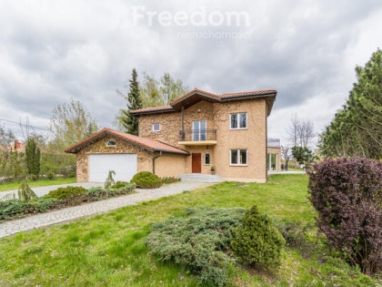 Elegancki Dom 302,5 m² Kady, działka 2680 m²
