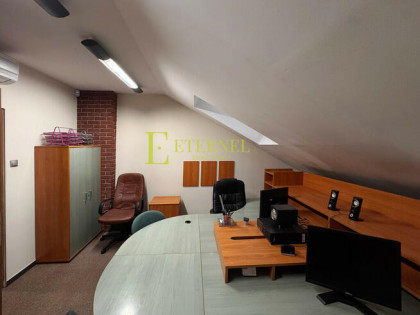Przestrzenny lokal biurowy 119m² + strych 45m²