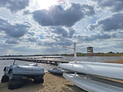 Działka 5178 m² z linią brzegową oraz stawem