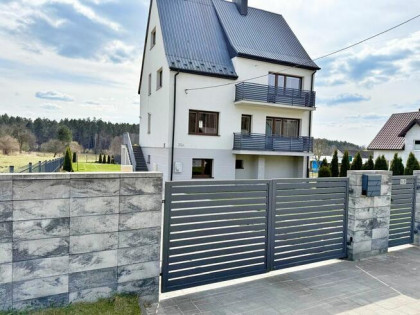 Duży dom dla rodziny - blisko lasu i zalewu, Parszów
