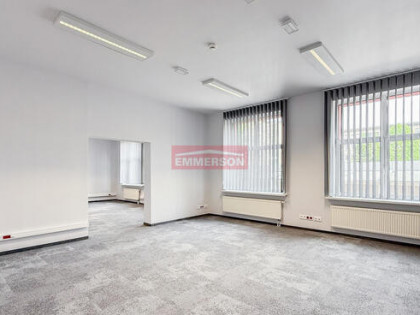 Lokal biurowy do wynajęcia - 270 m2 przy ulicy Lea