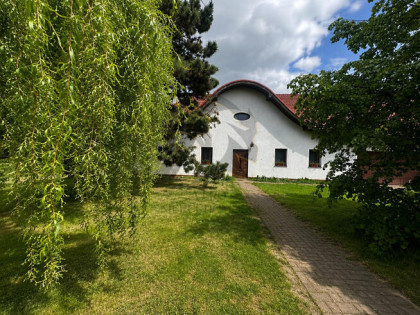 Biuro na górze, dom na dole – idealnie!