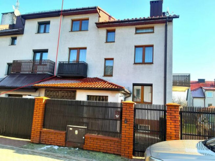 Duży, gotowy do zamieszkania