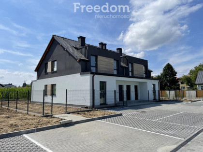 Mieszkanie z balkonem i własnym ogrodem!
