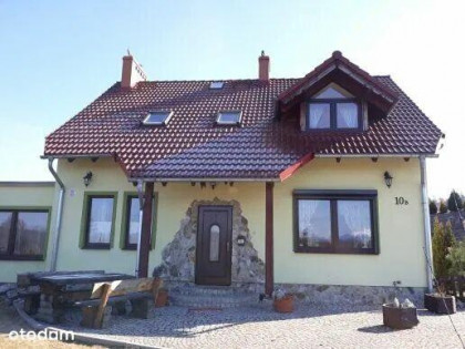 DOM WOLNOSTOJĄCY Z WIDOKAMI NA GÓRY , staniszow