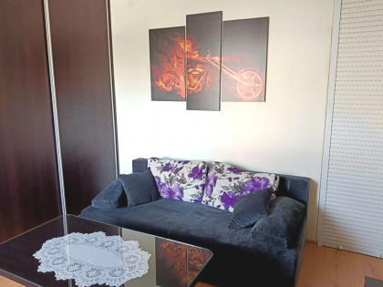 Sprzed. kawalerka 25,5m2. po remoncie, wyposażona.