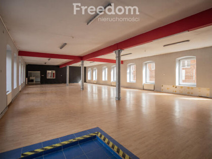 Lokal użytkowy 600 m² z rampą – idealny pod biznes