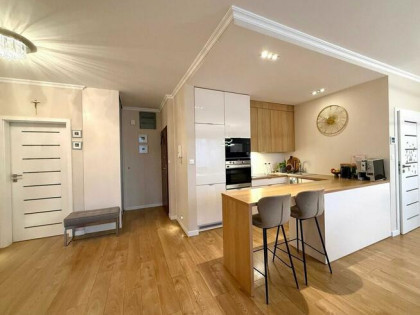 Mieszkanie z garażem w centrum miasta Apartament