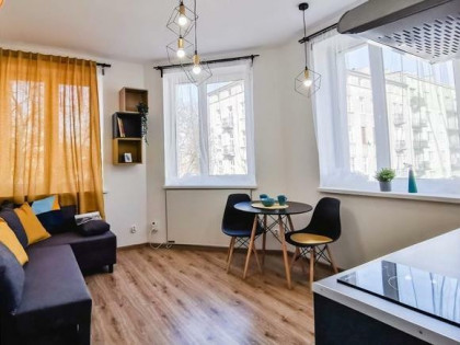 Nowoczesne studio na Polesiu, 28 PSK 33/35