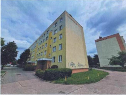 Udział 1/2 w 3-pokojowym mieszkaniu – sprzedaż syndyka