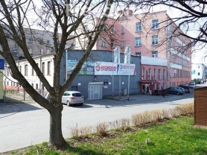 700 m² - wielofunkcyjny lokal w placem i magazynem