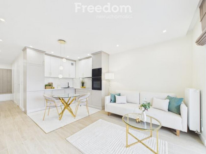 Nowe i gotowe  37 m²  garderoba i garaż