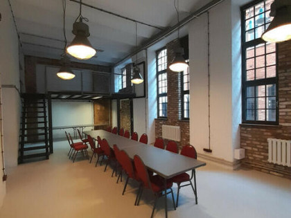 Lokal w stylu loftowym w zadbanej kamienicy nieopodal Dworca Wileńskiego