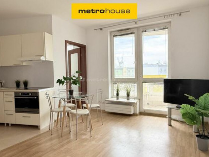 33 m² z wydzieloną sypialnią i dużym balkonem