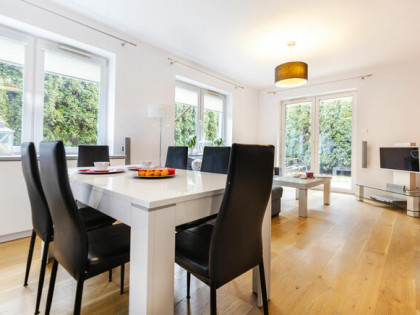apartament z ogródkiem