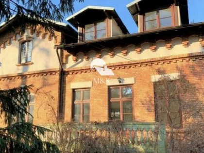 Mieszkanie w kamienicy Milanówek