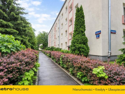 Parter, 2 pokoje, 53 m², Ochota, Czynsz 830 zł.