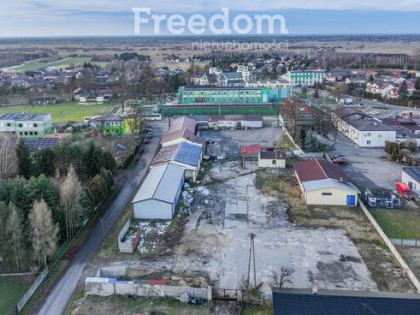 Do wynajęcia kompleks obiektów z placem