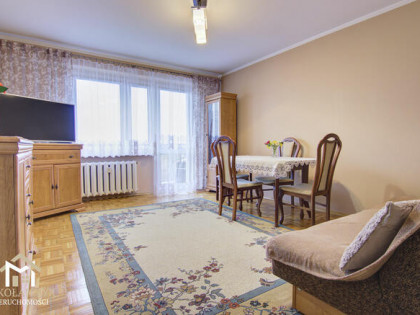 3 pokoje / ul. Sikorskiego 27 / 60 m2 / duży balkon / IV pię
