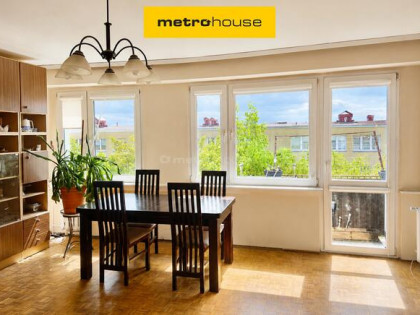 Rozkładowe 3 pokoje  jasny salon  balkon