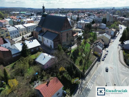 Dom Krosno, Podwale