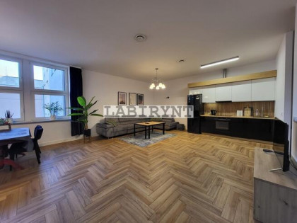 M-3, 30m2, Al. N.M.P. po remoncie, bezczynszowe