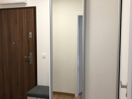 Nowoczesne 2 pokoje z parkingiem podziemnym – ul. Wałbrzyska