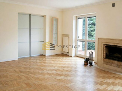 Elegant Detached House for Rent – Wilanów