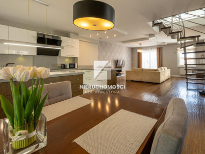 Przestronny Apartament 155 mkw, 2 łazienki, Garaż